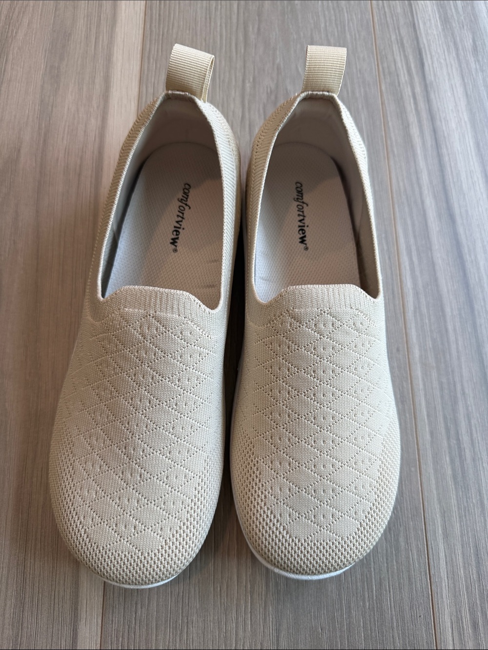 Comfortview Women's Ivan Knit Cream Color Sneakers Size 9